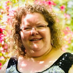 Meet your Posher, Lacey